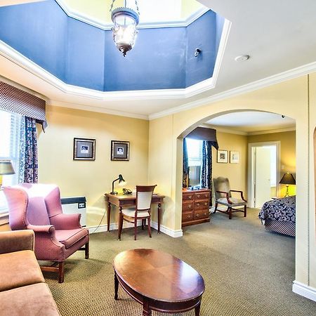 Queen'S Inn Stratford Ngoại thất bức ảnh