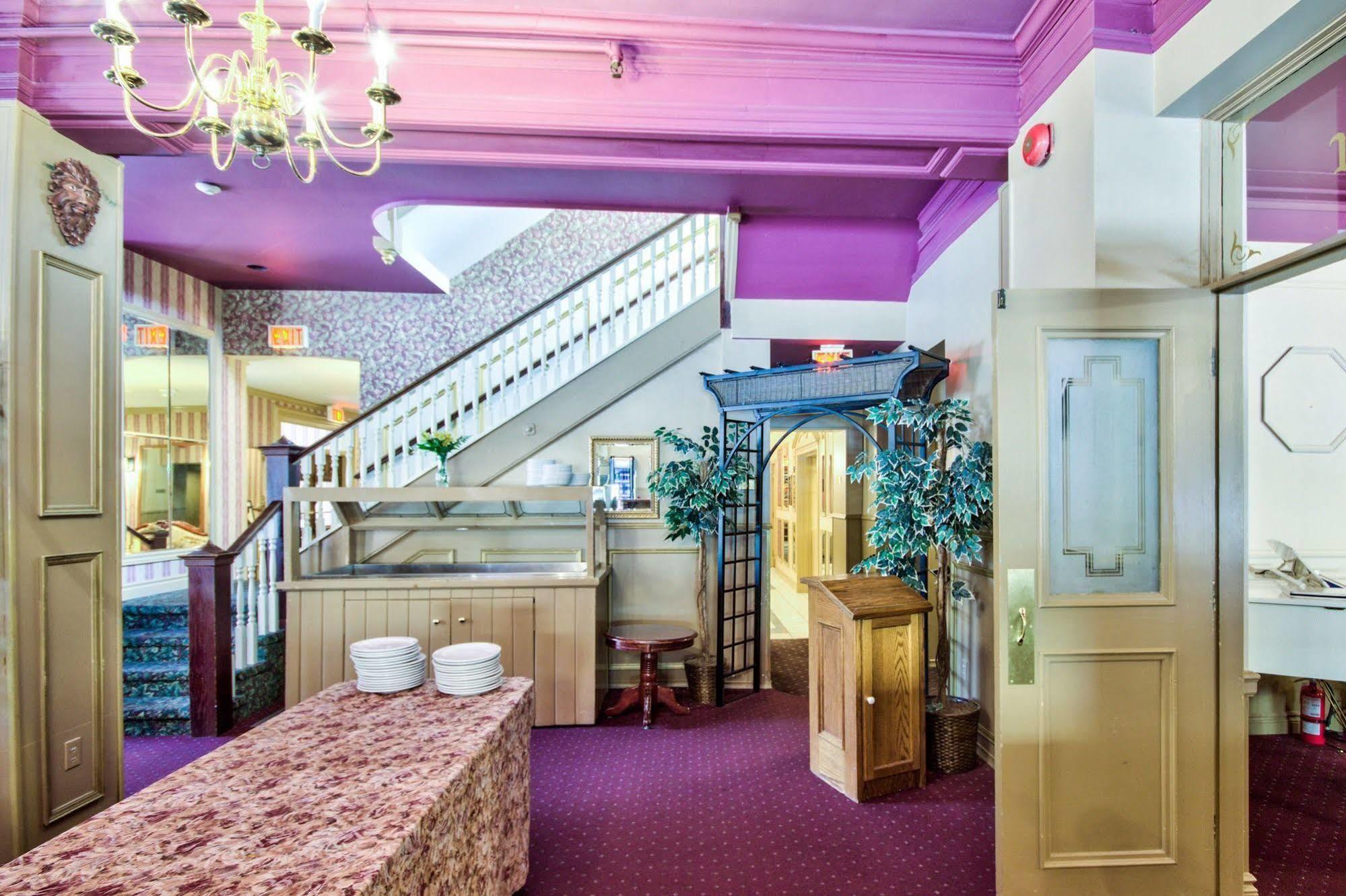 Queen'S Inn Stratford Ngoại thất bức ảnh