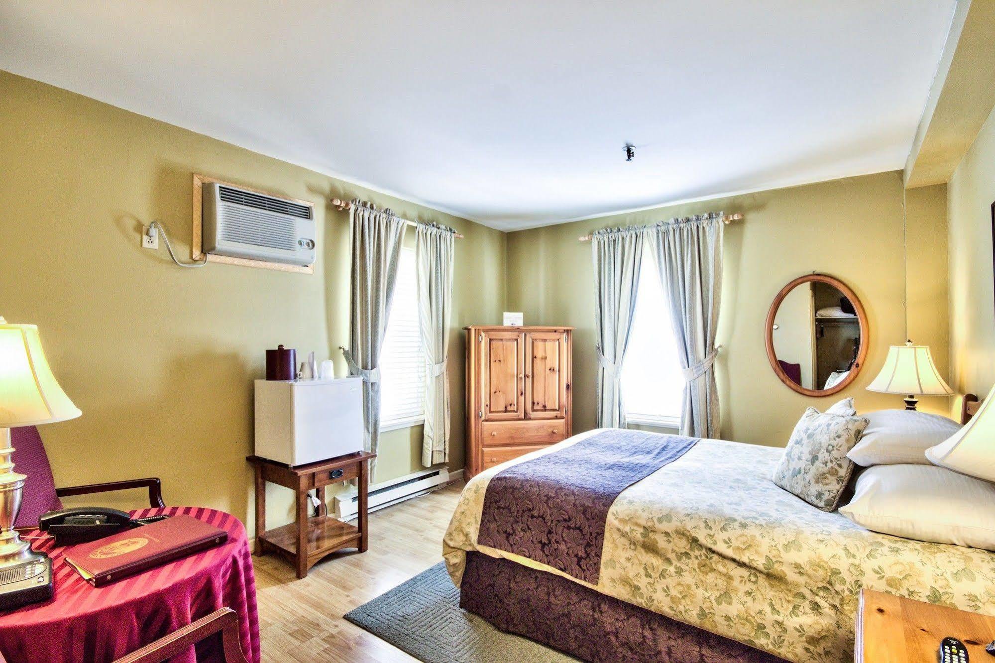 Queen'S Inn Stratford Ngoại thất bức ảnh
