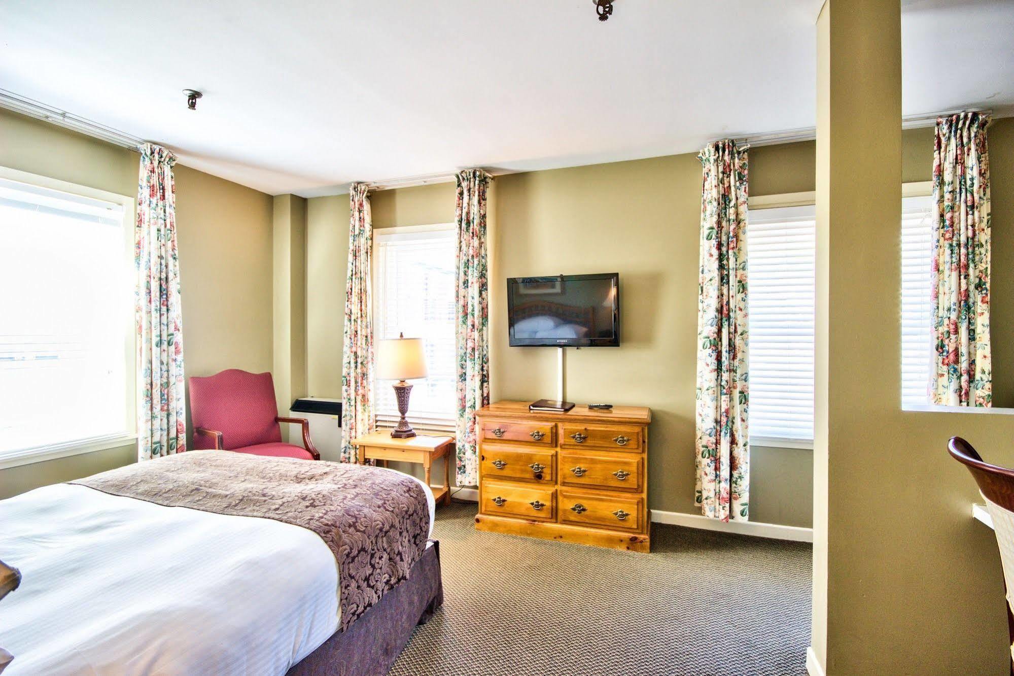 Queen'S Inn Stratford Ngoại thất bức ảnh